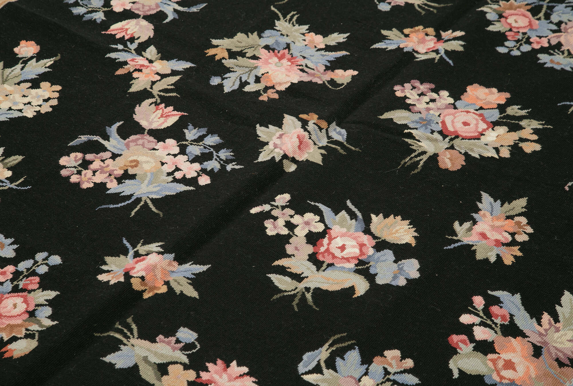 Handmade Wool Area Rug – Black Floral Pattern Cotton Wool Carpet 5'11''x9'0''