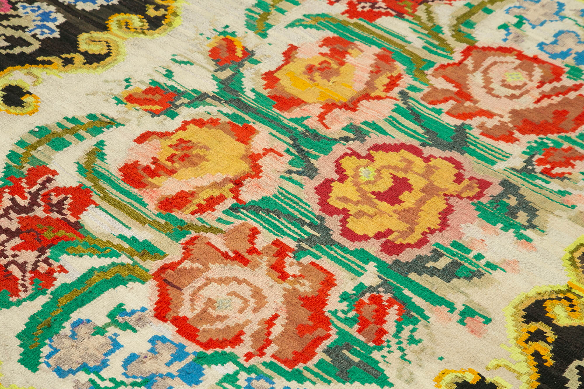Handmade Wool Rug – Vintage Area Rug with Black Floral Design | Cotton Wool Blend & Goat Hair