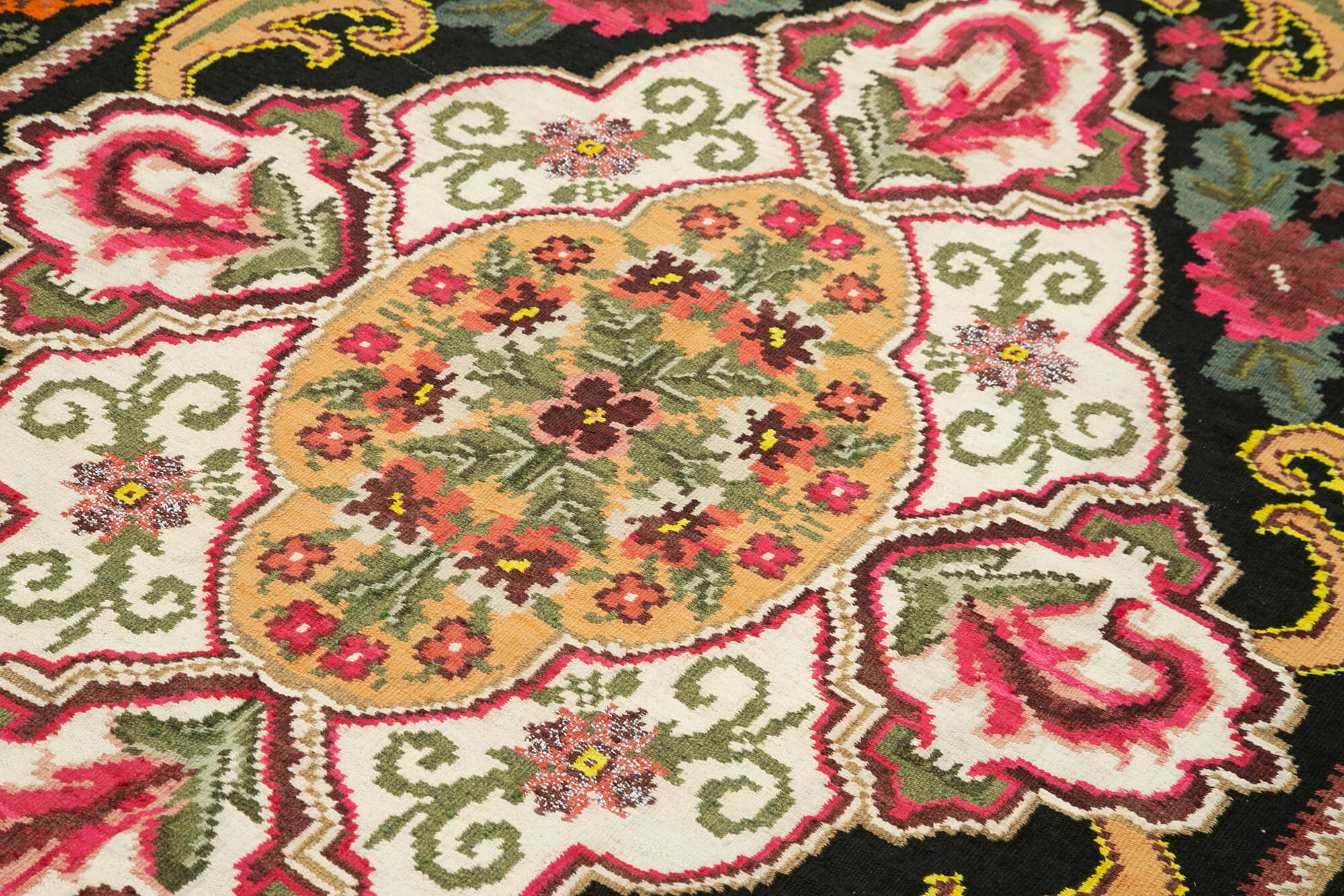 Handmade Wool Rug - Vintage Area Rug With Black Floral Design & Soft Wool Texture 5'4''x7'3''