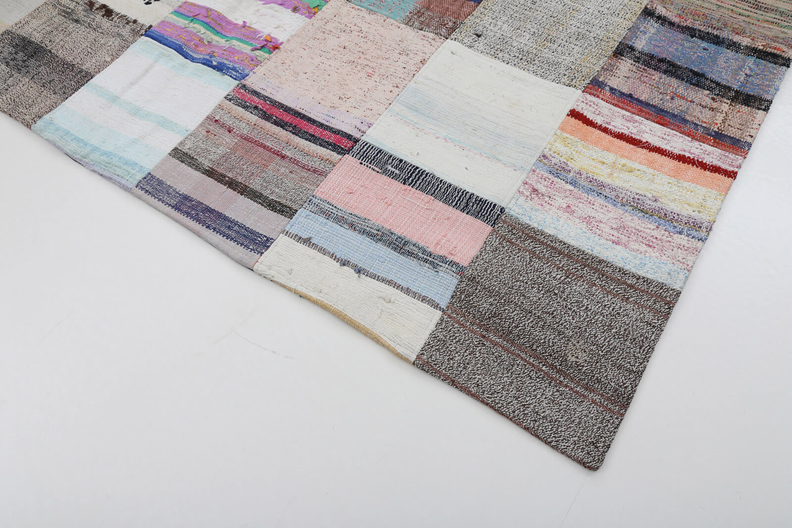 Handmade Area Rug - Kirk Yama Grey Patchwork Cotton Wool Carpet 6'7" x 9'10"