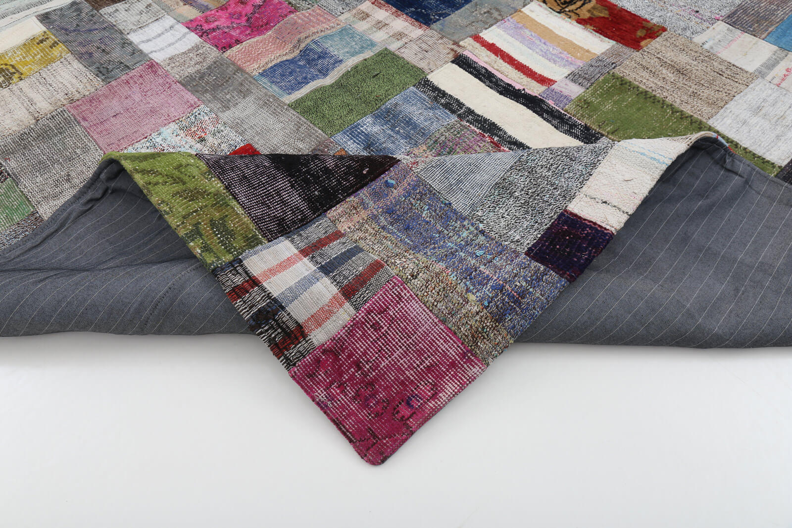 Handmade Patchwork Rug - Kirk Yama Grey Cotton Wool Area Rug 6'7''x9'11''