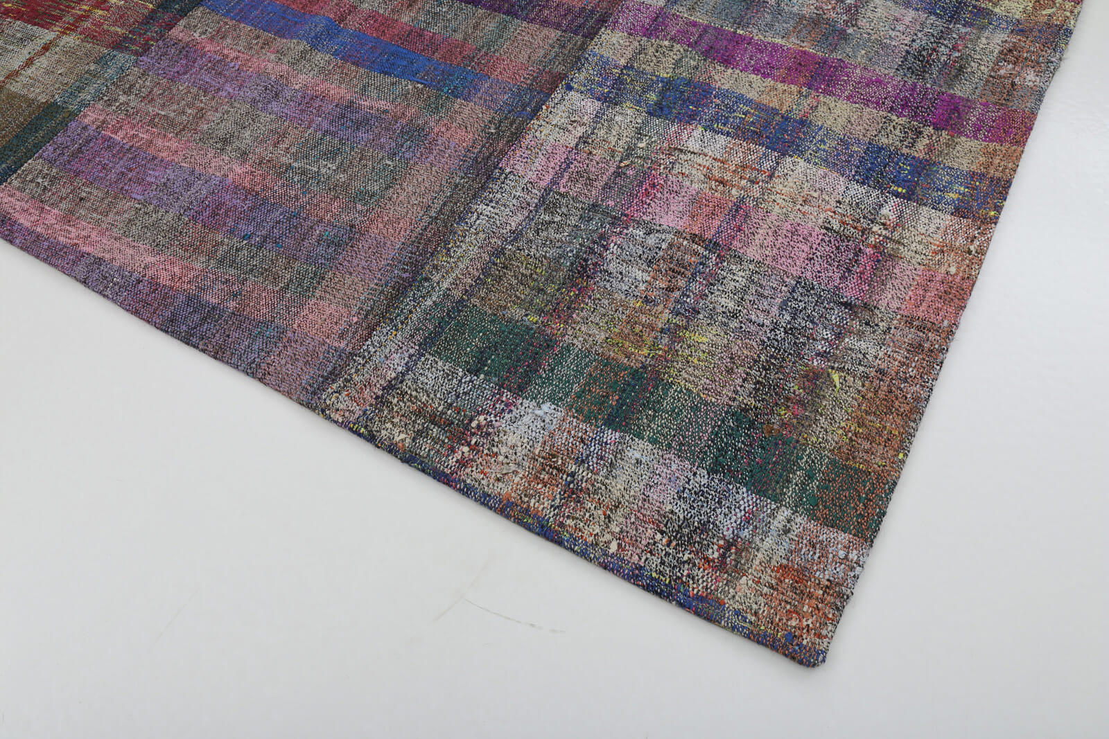 Handmade Wool Area Rug - Kirk Yama Grey Patchwork Cotton Wool Rug 6'3''x9'11''