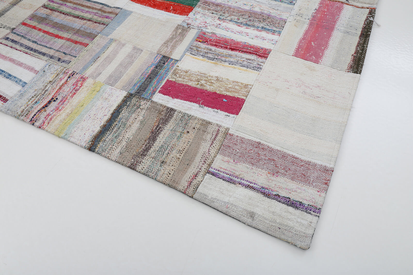 Handmade Area Rug - Kirk Yama Beige Patchwork Cotton Wool Rug 6'8" x 10'0"