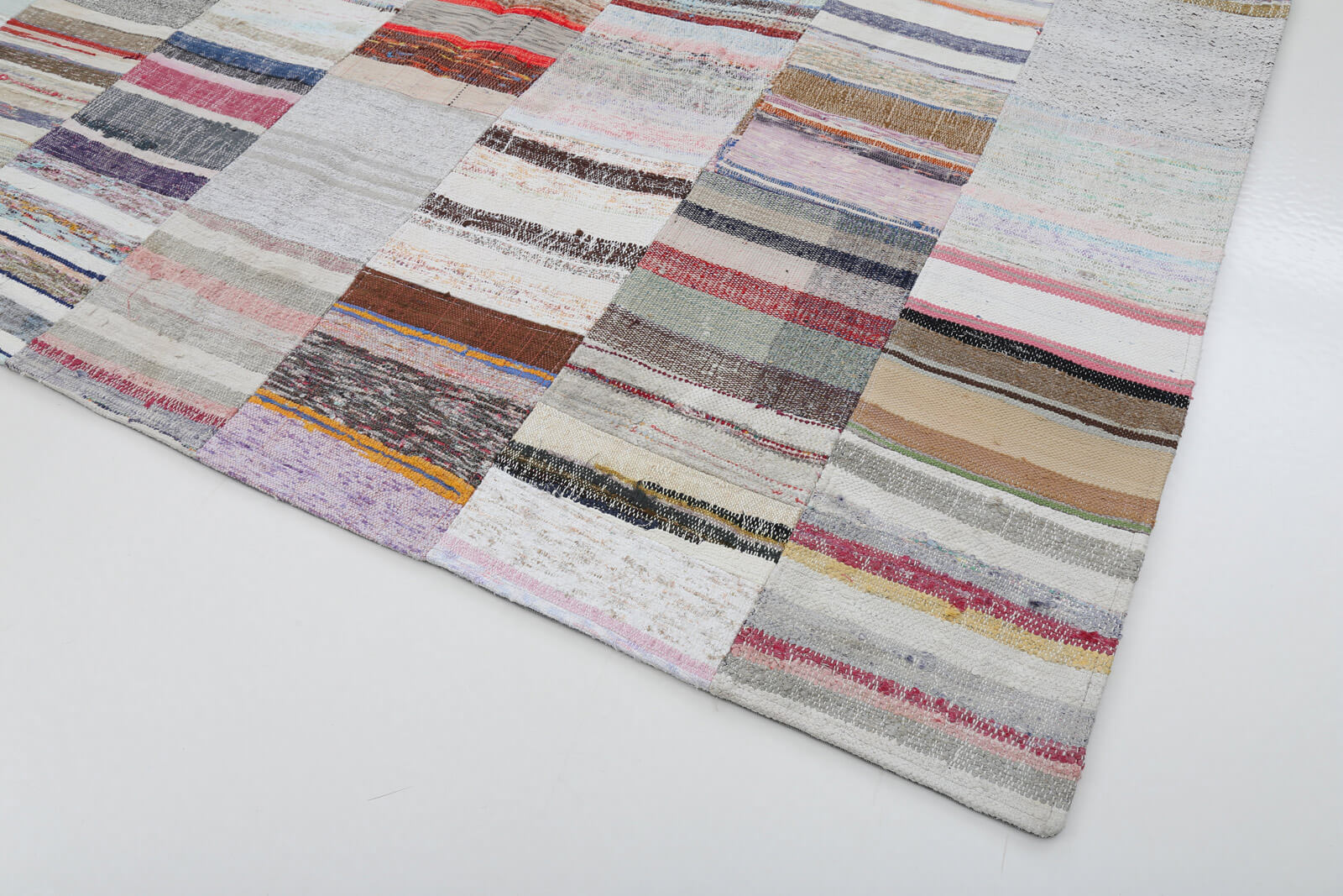 Handmade Patchwork Rug – Kirk Yama Beige Cotton Wool Area Carpet 8'1''x11'7''