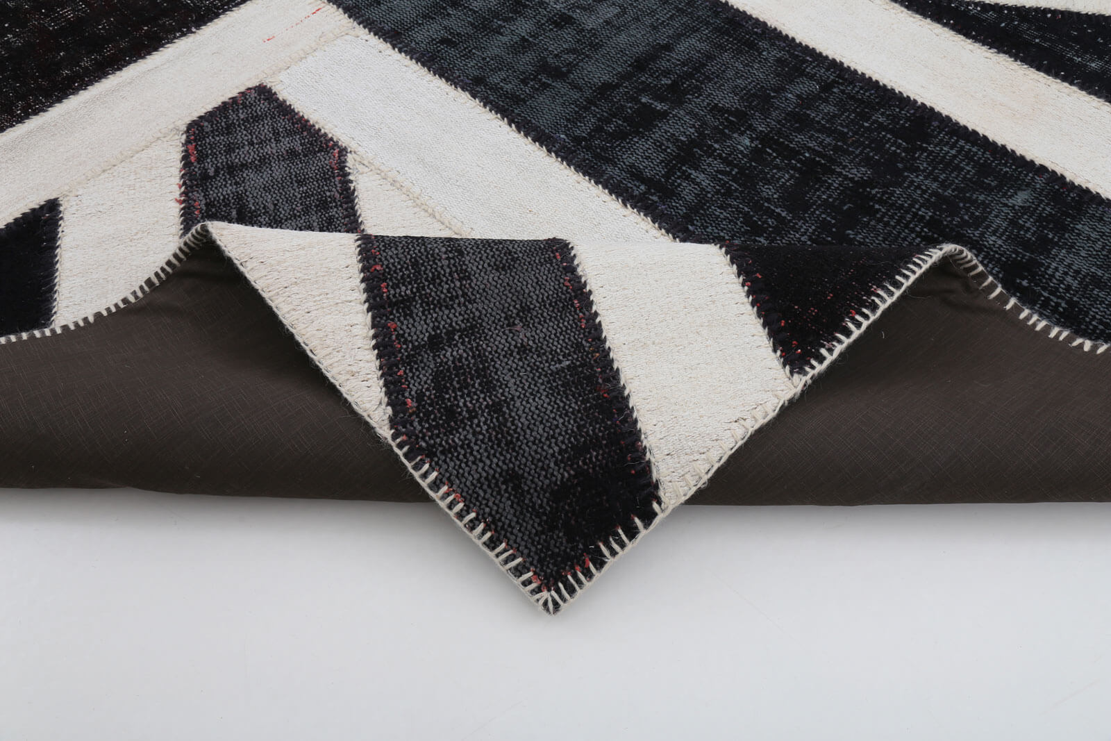 Handmade Wool Area Rug | Vintage Patchwork Carpet 6'8''x9'11'' Cotton Wool Blend