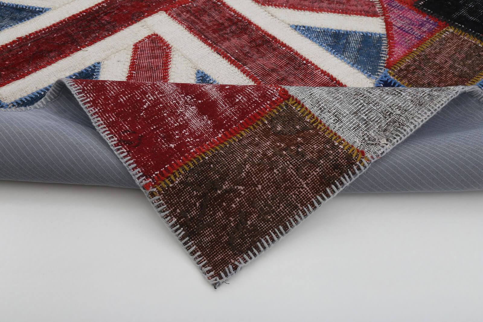 Handmade Area Rug - Blue Patchwork Cotton Wool Carpet With Figured Design 5'7''x8'2''