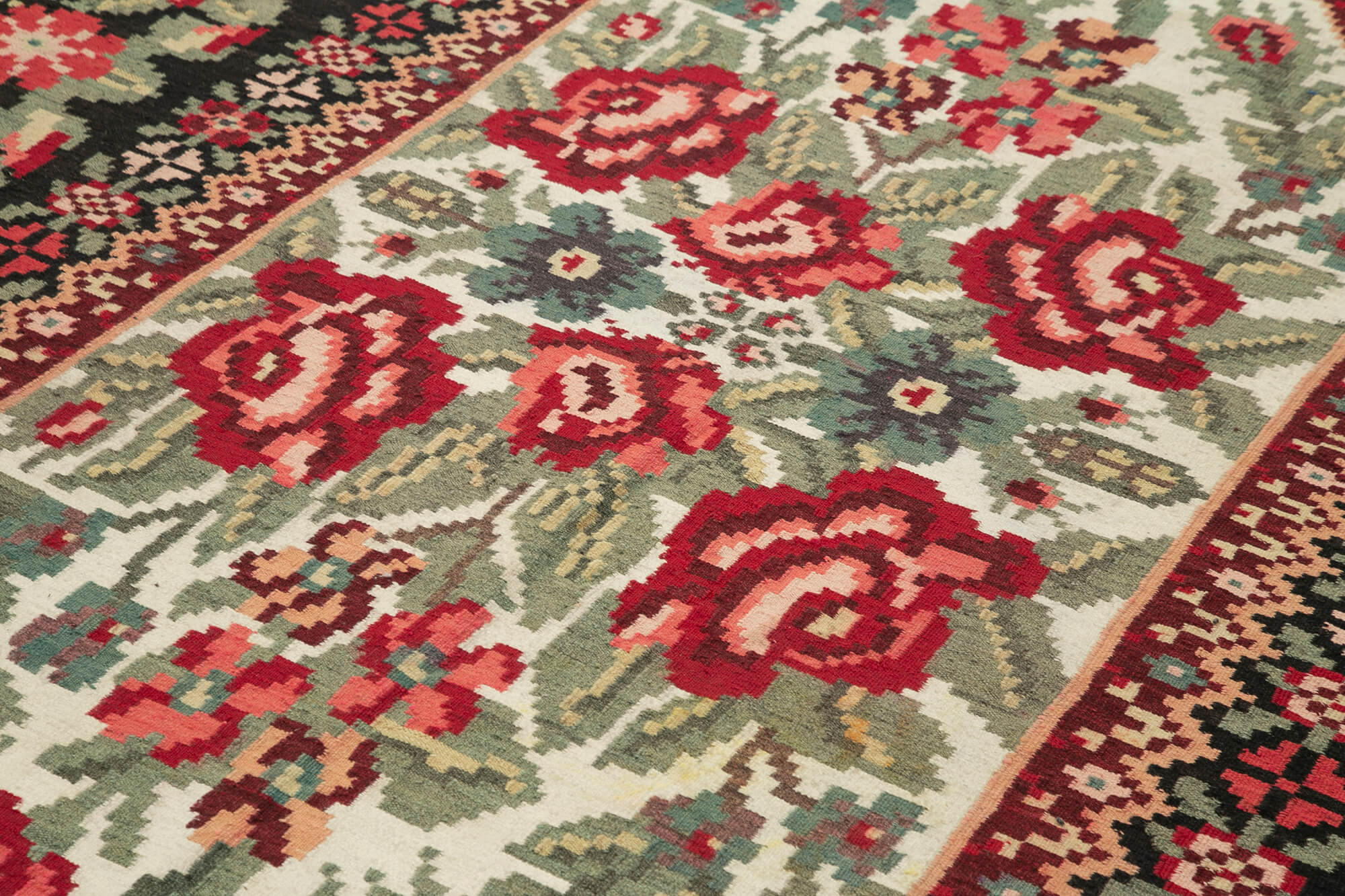 Handmade Wool Rug – Vintage Black Floral Pattern Rug | Cotton Wool Blend Goat Hair