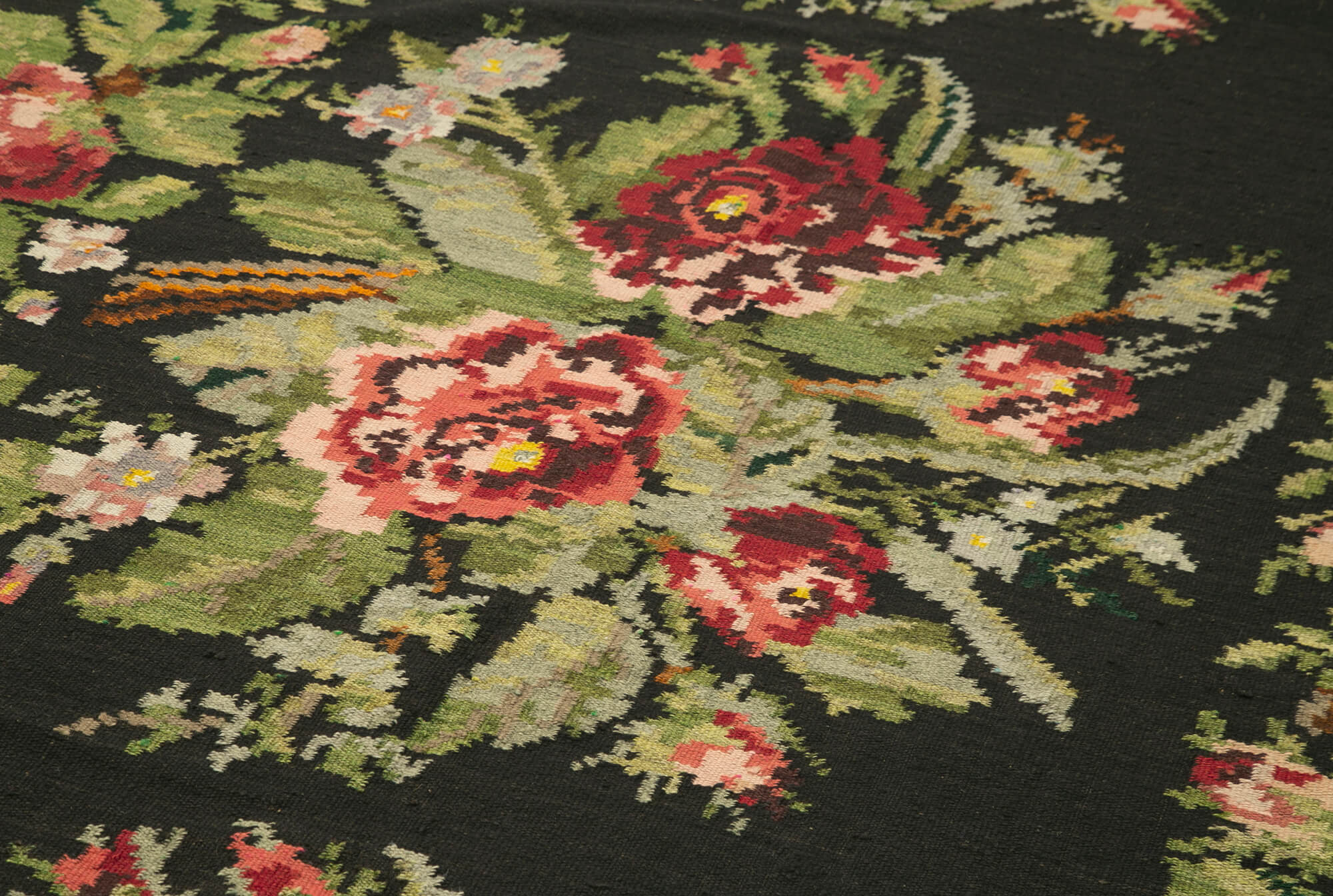 Handmade Wool Area Rug – Vintage Black Floral Carpet, Cotton Goat Hair Blend 5'8''x14'11''