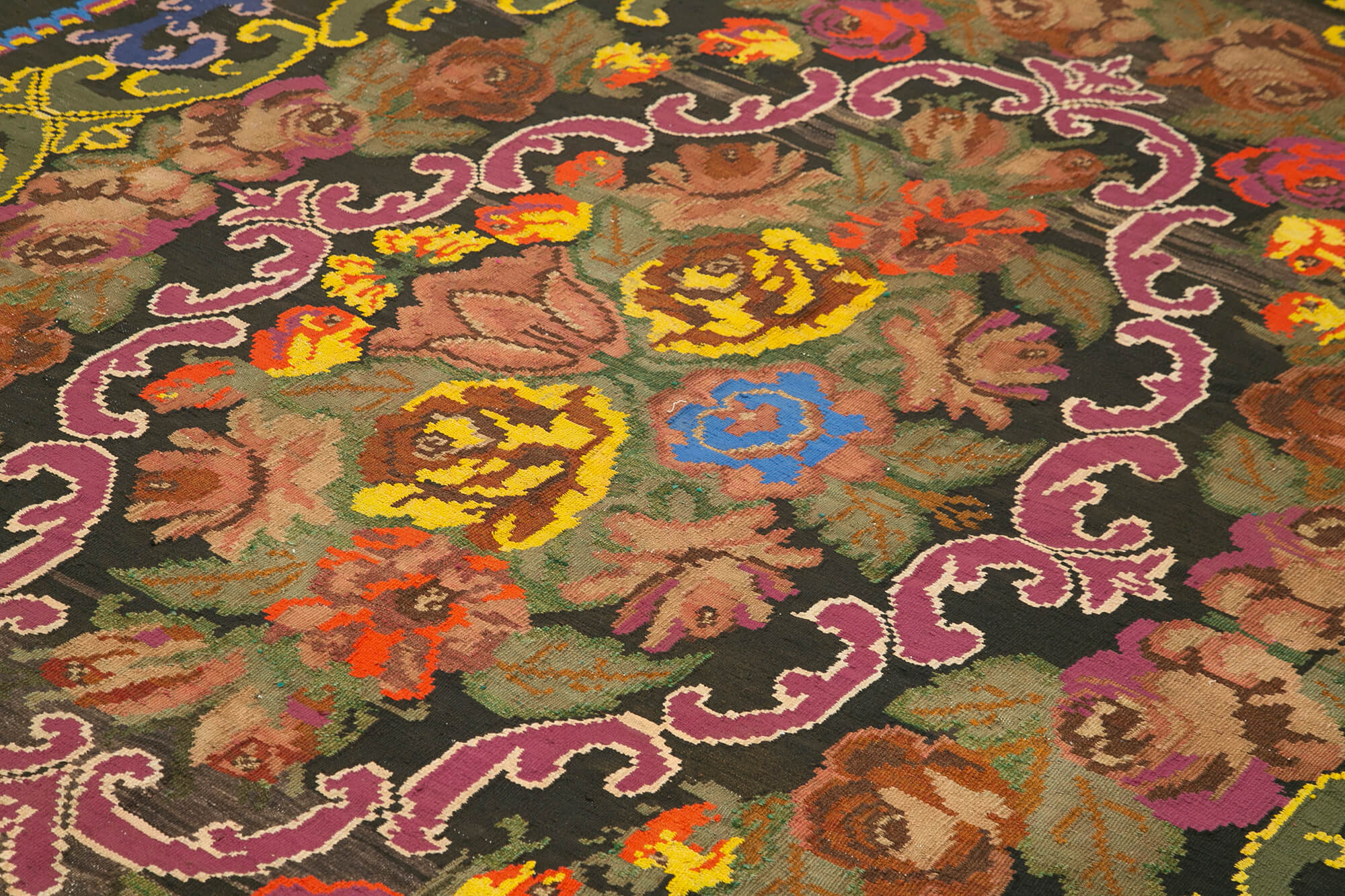 Handmade Wool Rug – Vintage Area Rug with Brown Floral Design, Soft Wool Texture