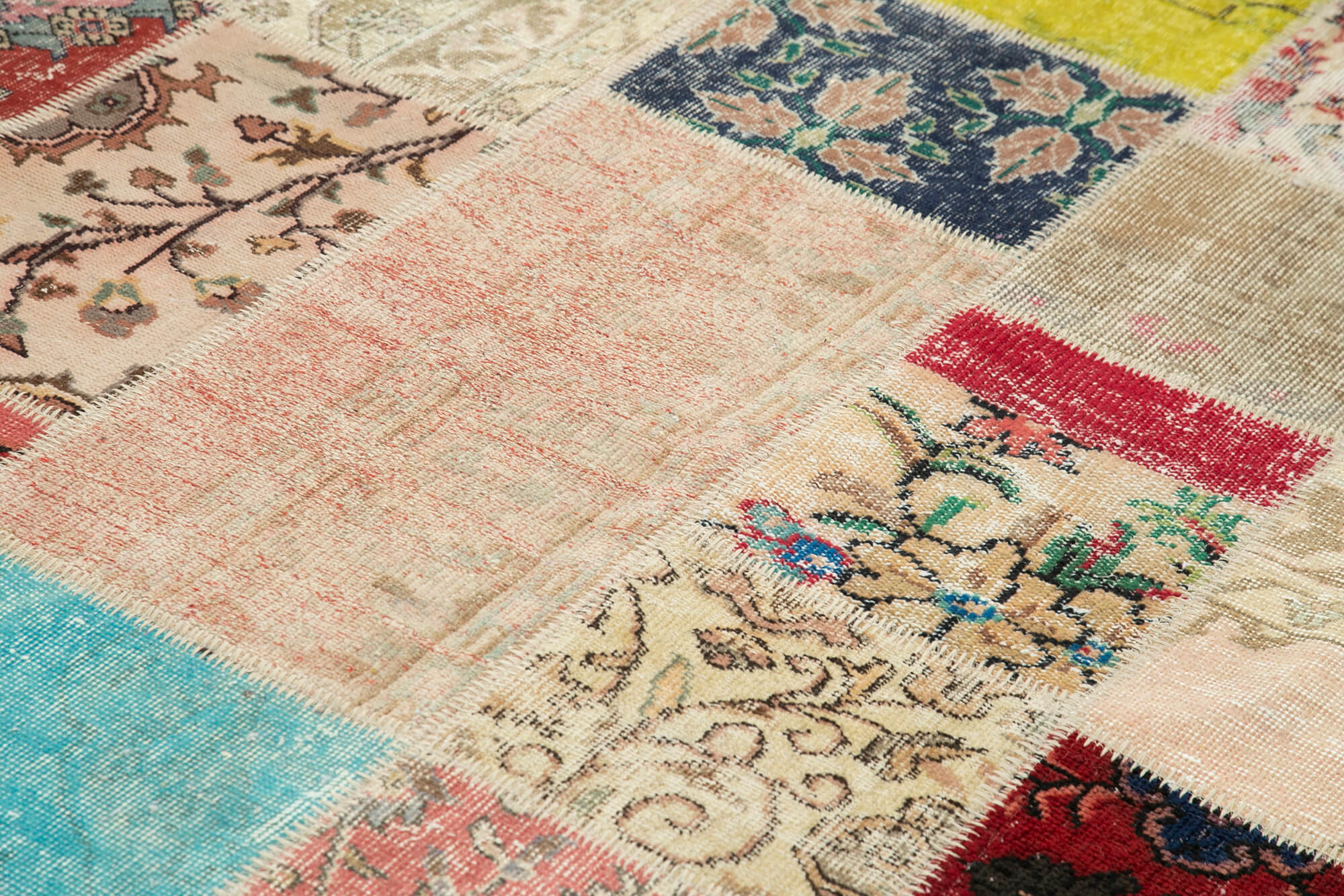 Handmade Wool Area Rug – Kirk Yama Pink Patchwork Cotton Wool Rug 6'11''x9'10''