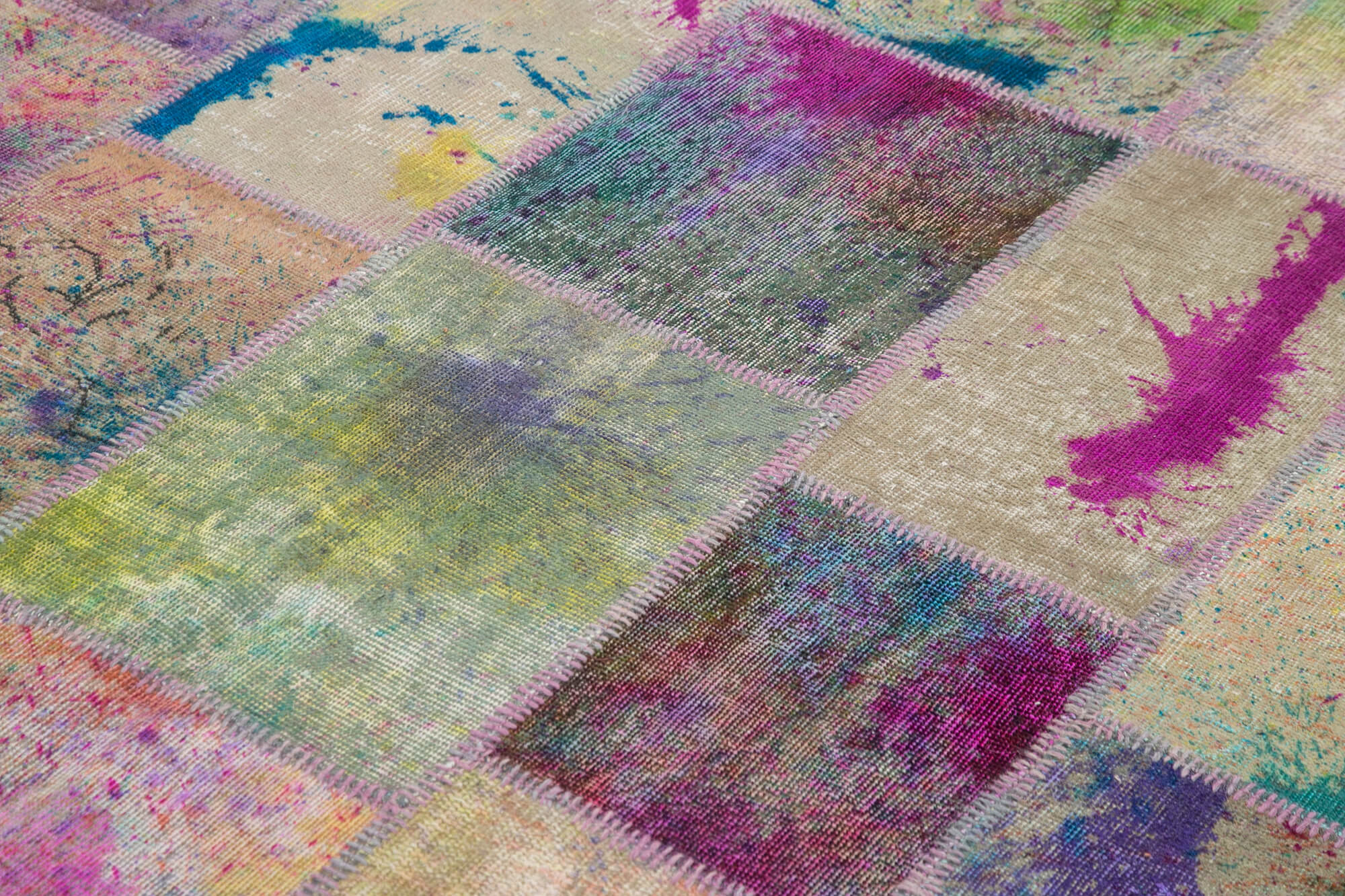 Handmade Area Rug - Pink Patchwork Turkish Wool Cotton Carpet 6'8" x 9'10"