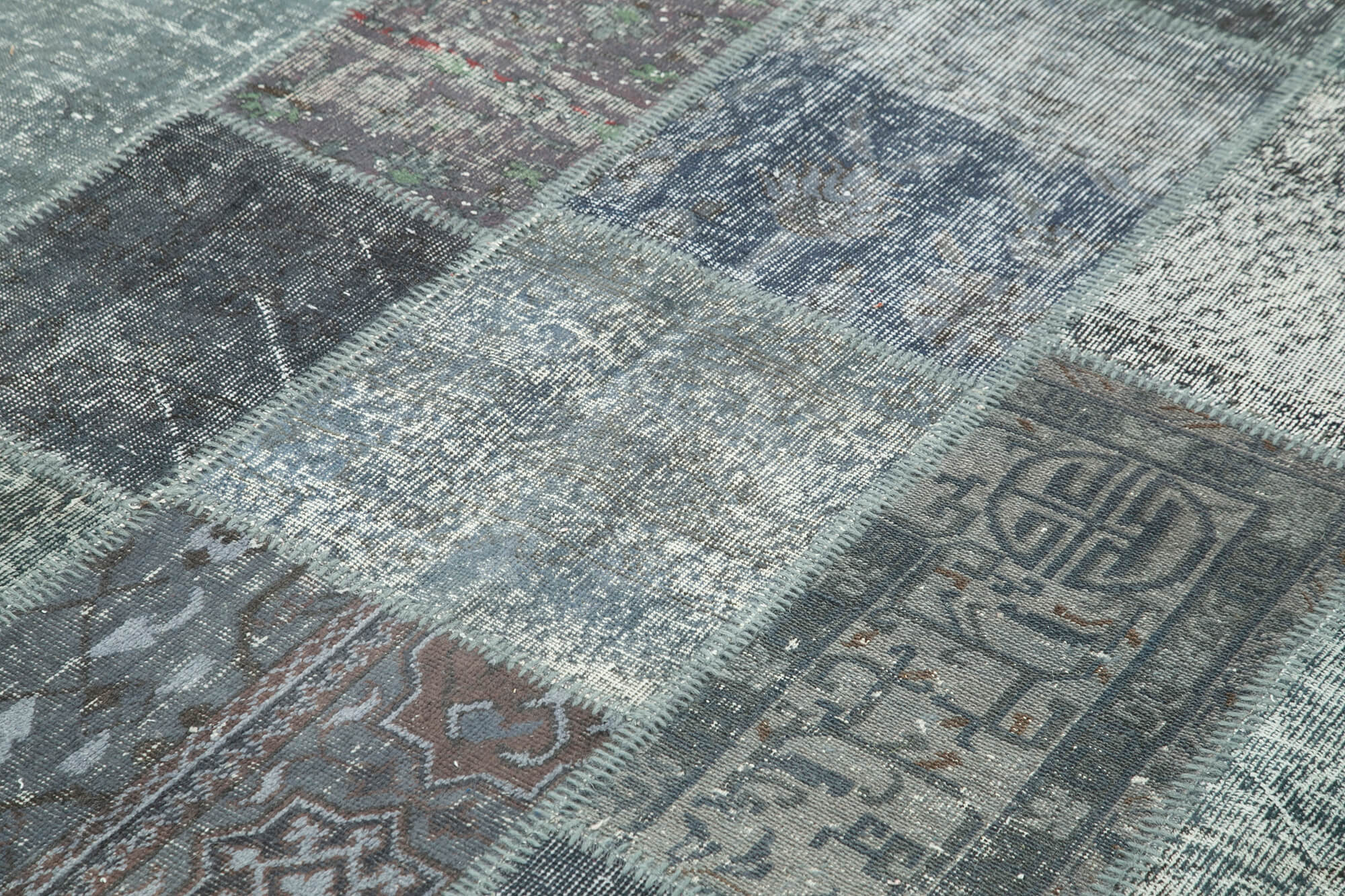 Handmade Patchwork Rug - Kirk Yama Grey Cotton Wool Area Rug 6'9''x9'11''