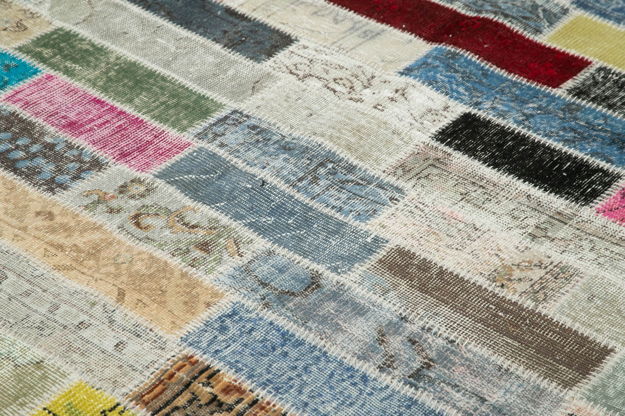 Handmade Area Rug - Pink Patchwork Cotton Wool Vintage Carpet 9'10" x 13'4"