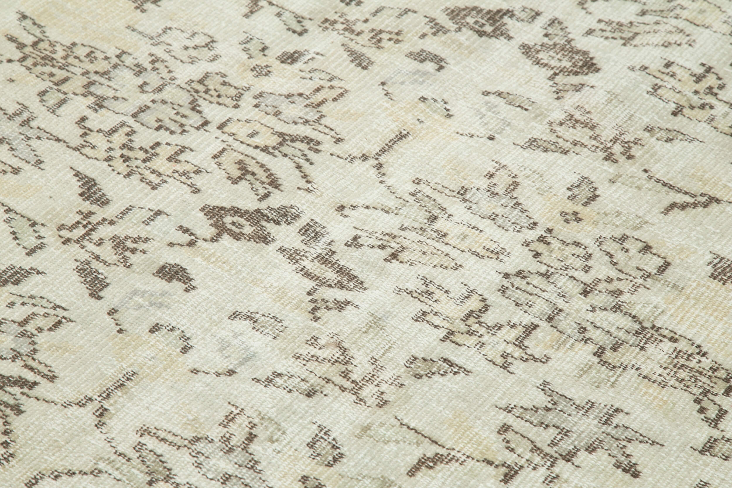 Handmade Vintage Area Rug - Neutral Beige Wool Cotton Classic Boho Style Rug 5'5''x7'7''