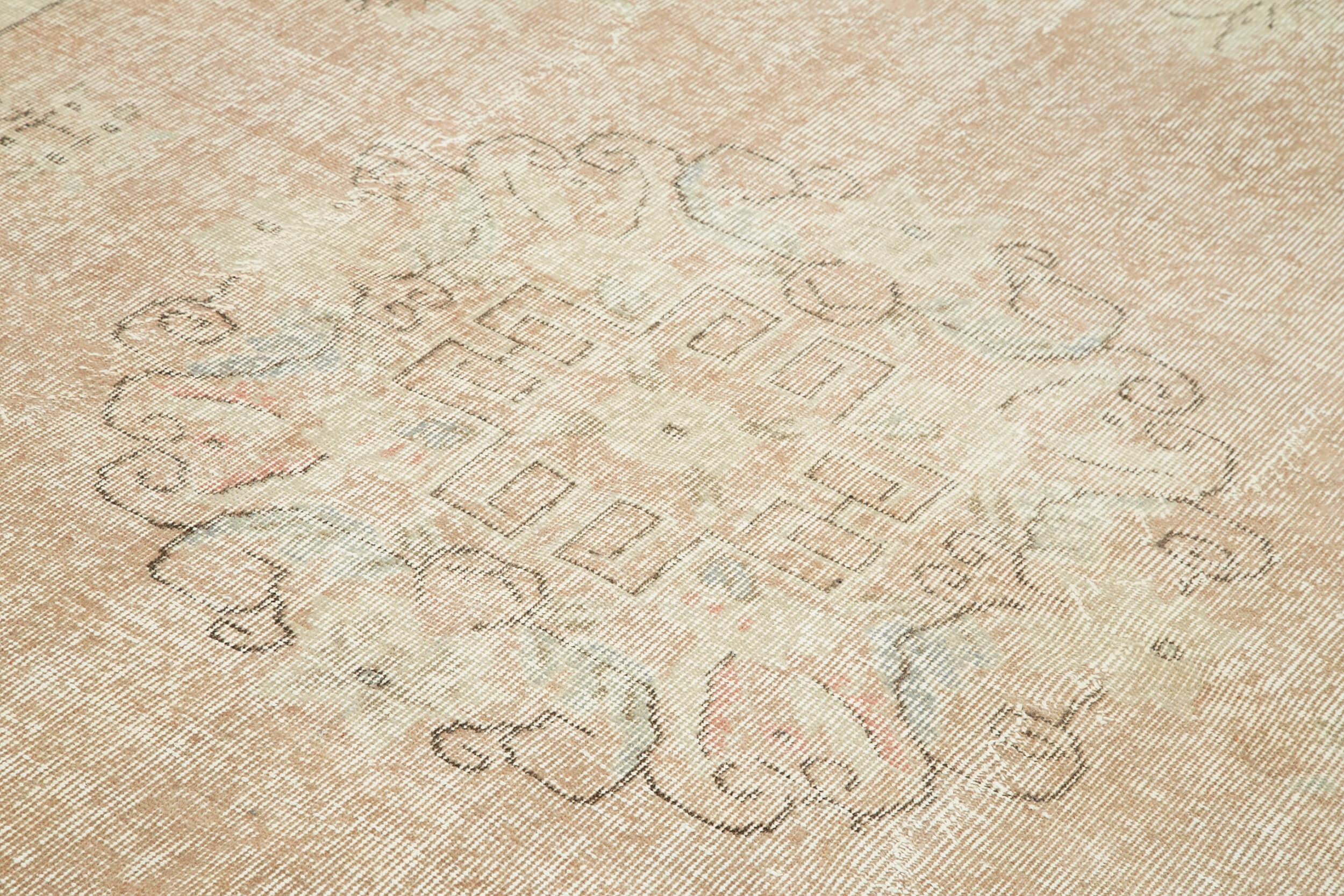 Vintage Handmade Area Rug – Beige Cotton Wool Carpet 6x10 Classic Turkish Design