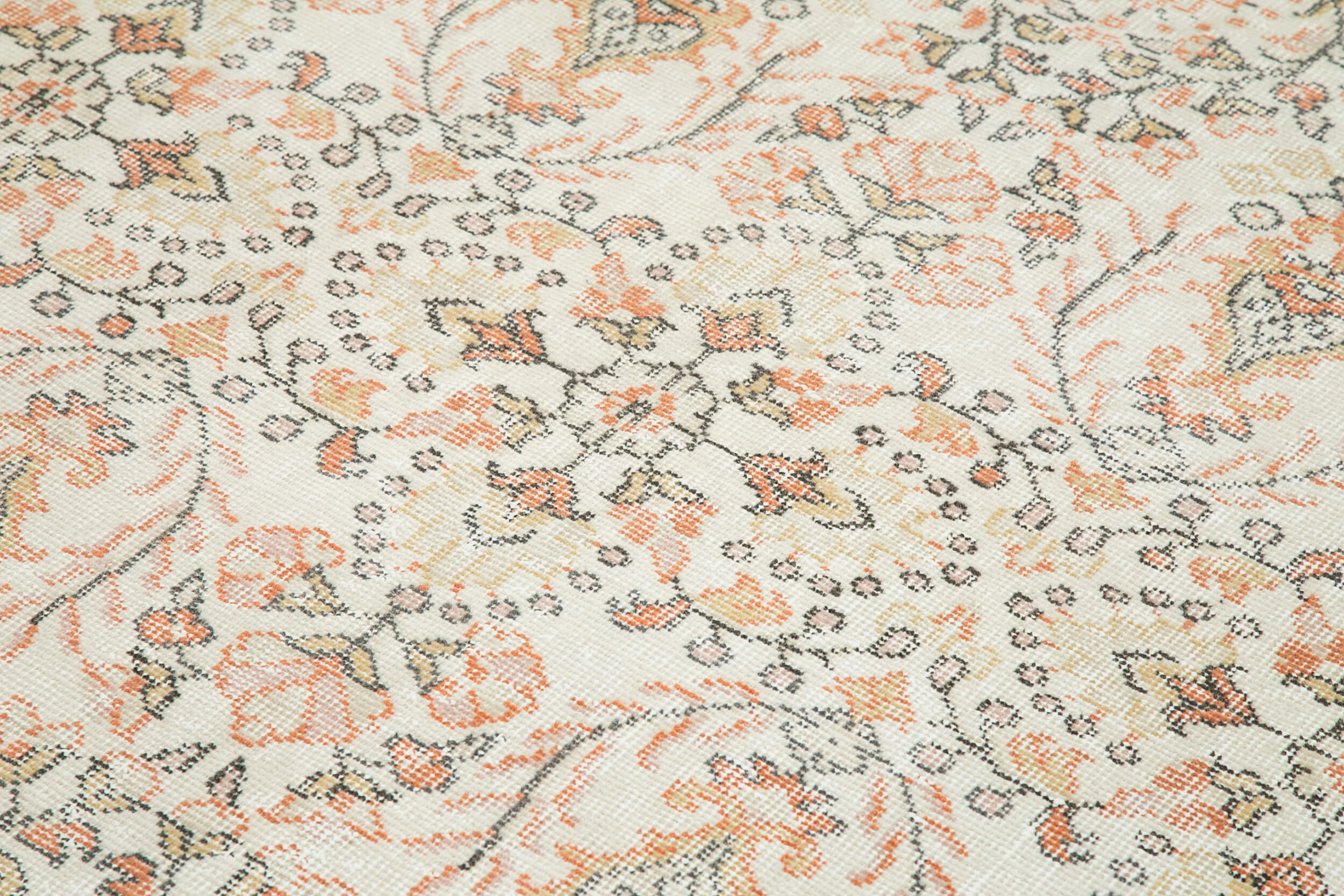 Handmade Wool Area Rug - Vintage Cotton Rug 6'2''x9'6'' Beige Traditional Carpet