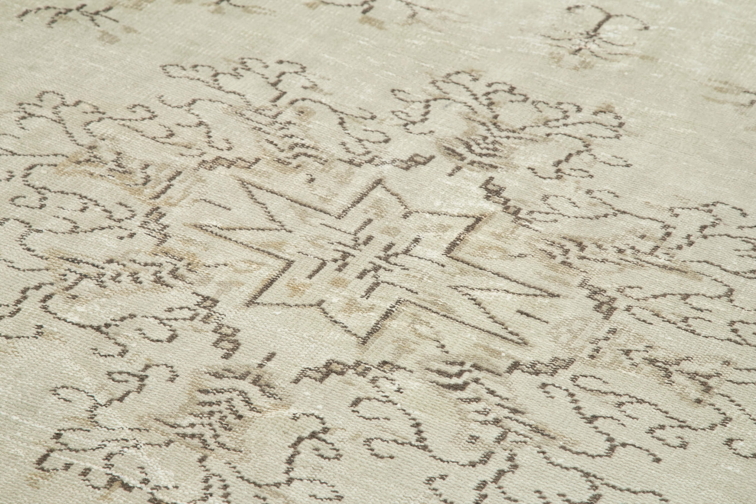 Handmade Wool Area Rug - Vintage Cotton Rug 6'8''x10'7'' Beige Classic Carpet