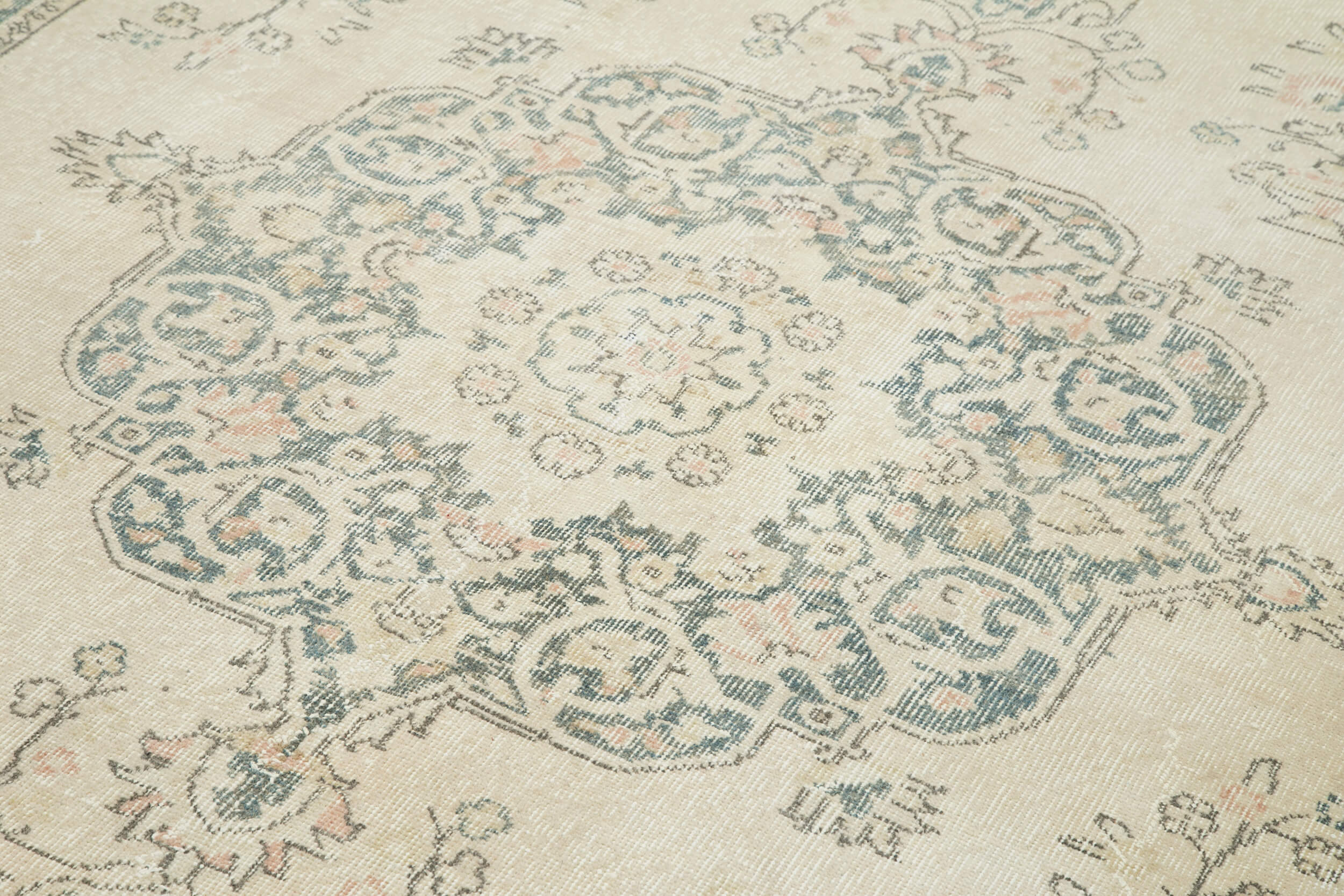 Handmade Area Rug – Vintage Cotton Wool Turkish Hand Knotted Carpet 6'5"x10'7"