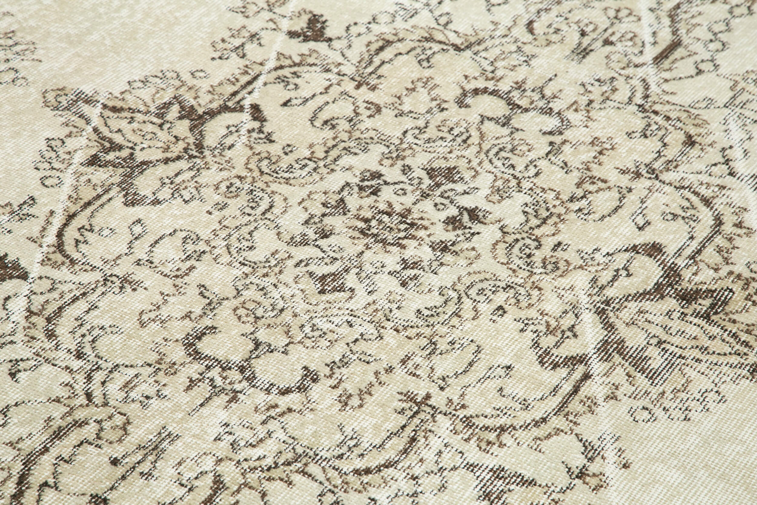 Vintage Handmade Area Rug - Hand Woven Turkish Wool Cotton Carpet 6'7''x10'0'' Beige