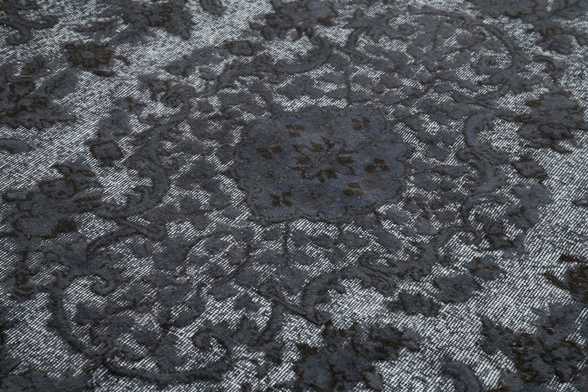 Handmade Vintage Area Rug – Grey Wool Rug 6x10 | Turkish Hand Knotted Carpet
