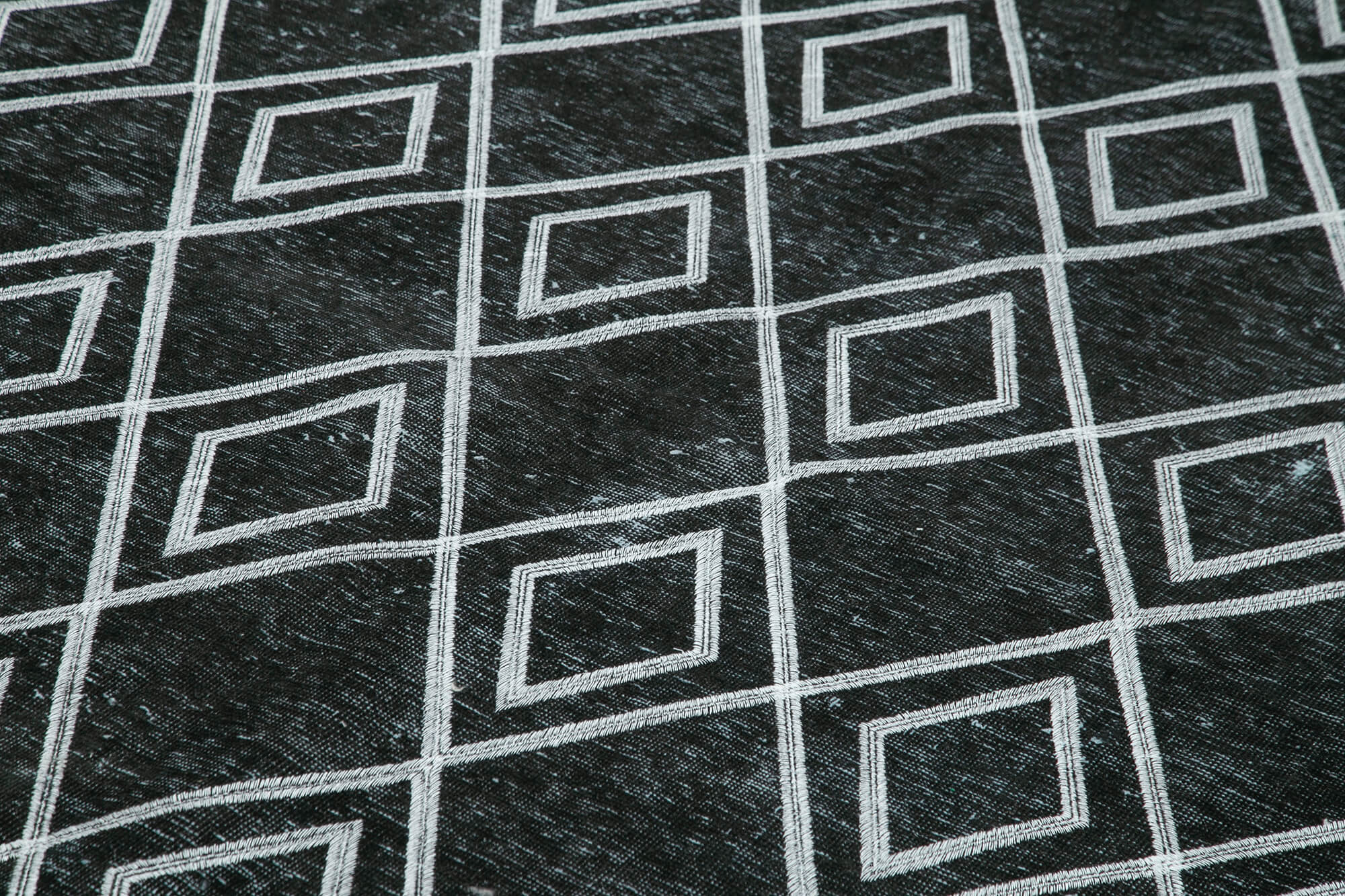 Handmade Geometric Rug – Black Area Rug 7'7''x11'3'' | Wool Cotton Carpet