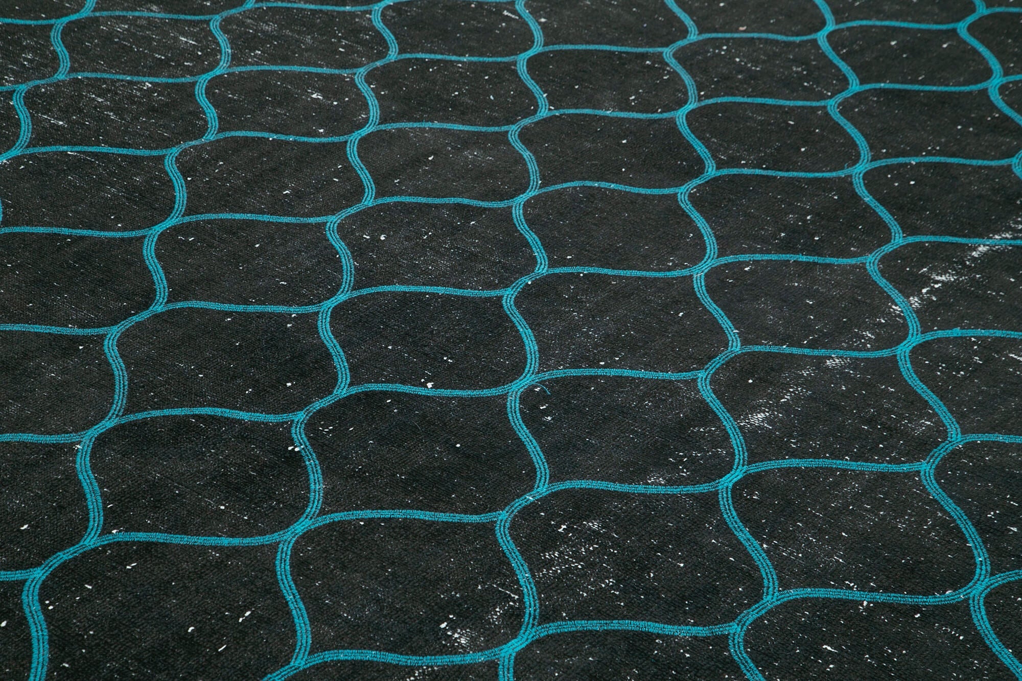 Handmade Wool Area Rug – Black Geometric Cotton Wool Blend, Durable Living Room Rug 10'3''x13'4''