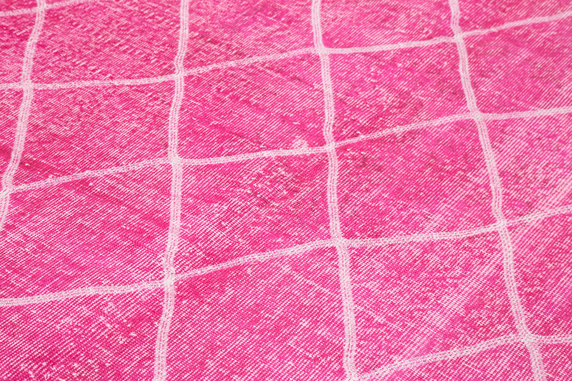 Handmade Geometric Rug – Pink Area Rug 6x10 Feet, Soft Wool Carpet, Durable Cotton