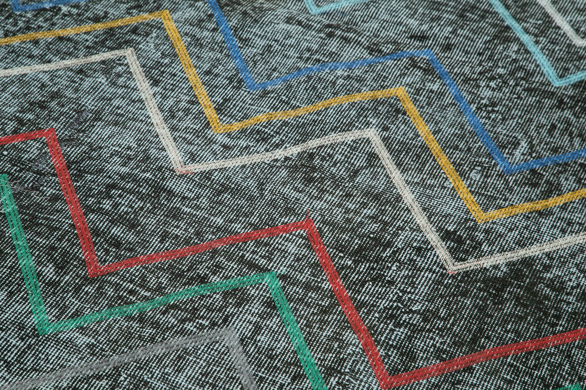 Handmade Geometric Rug – Black Cotton Wool Area Rug 4'10'' x 12'2'' Durable Carpet
