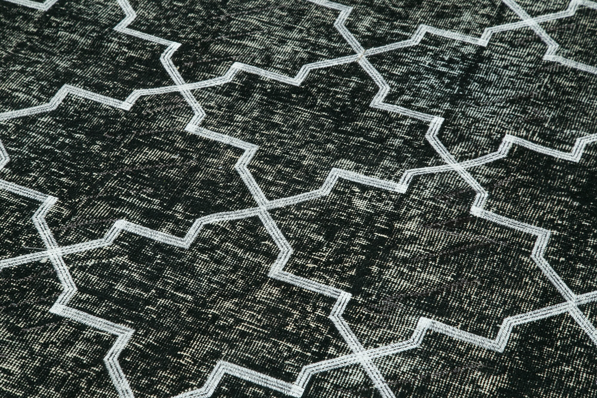 Handmade Geometric Rug – Black Area Rug Cotton Wool 4'8''x11'7'' Durable Soft Textured
