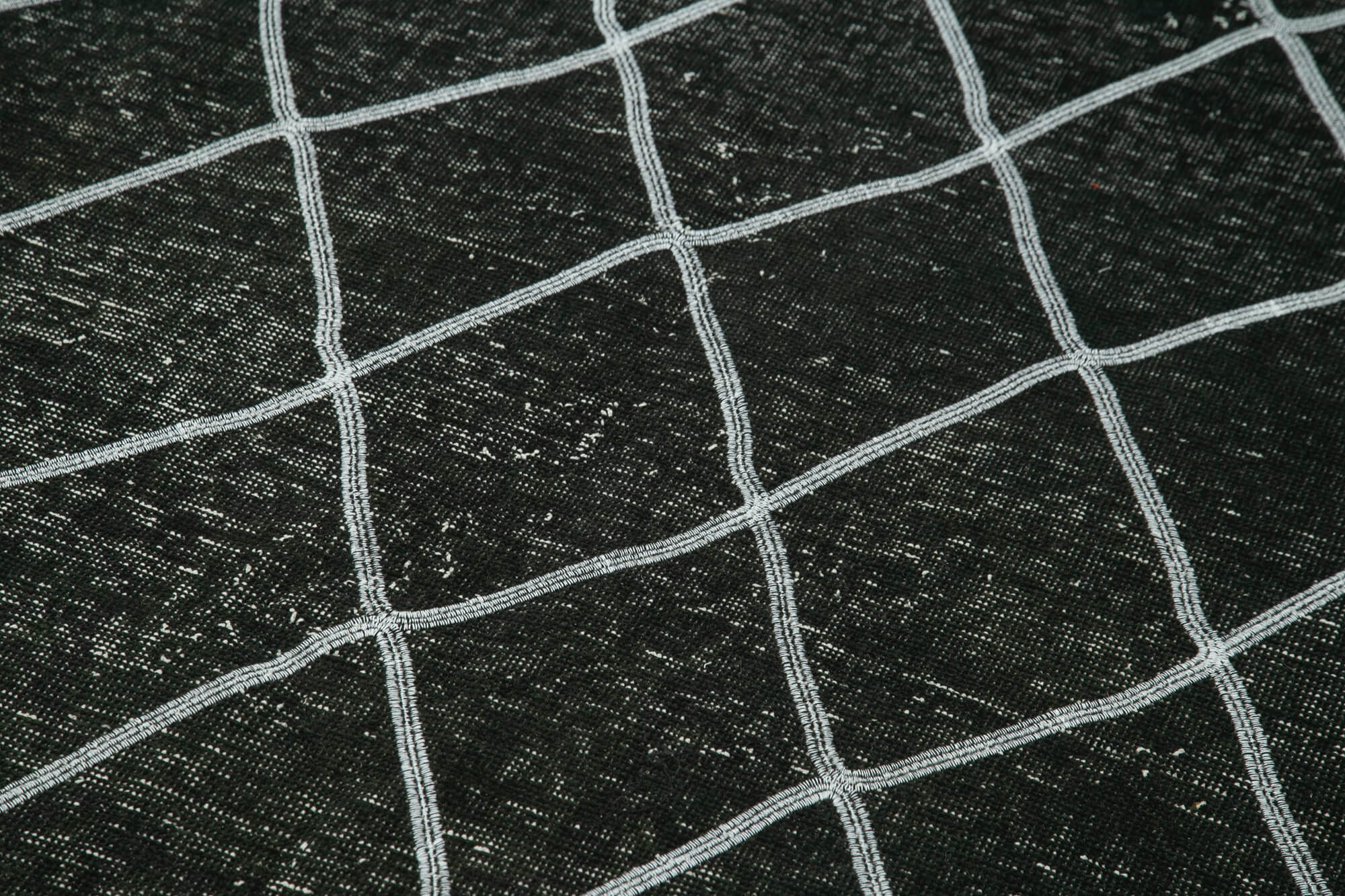 Handmade Geometric Rug – Black Area Rug 4'9''x12'3'' | Durable Wool Cotton Carpet