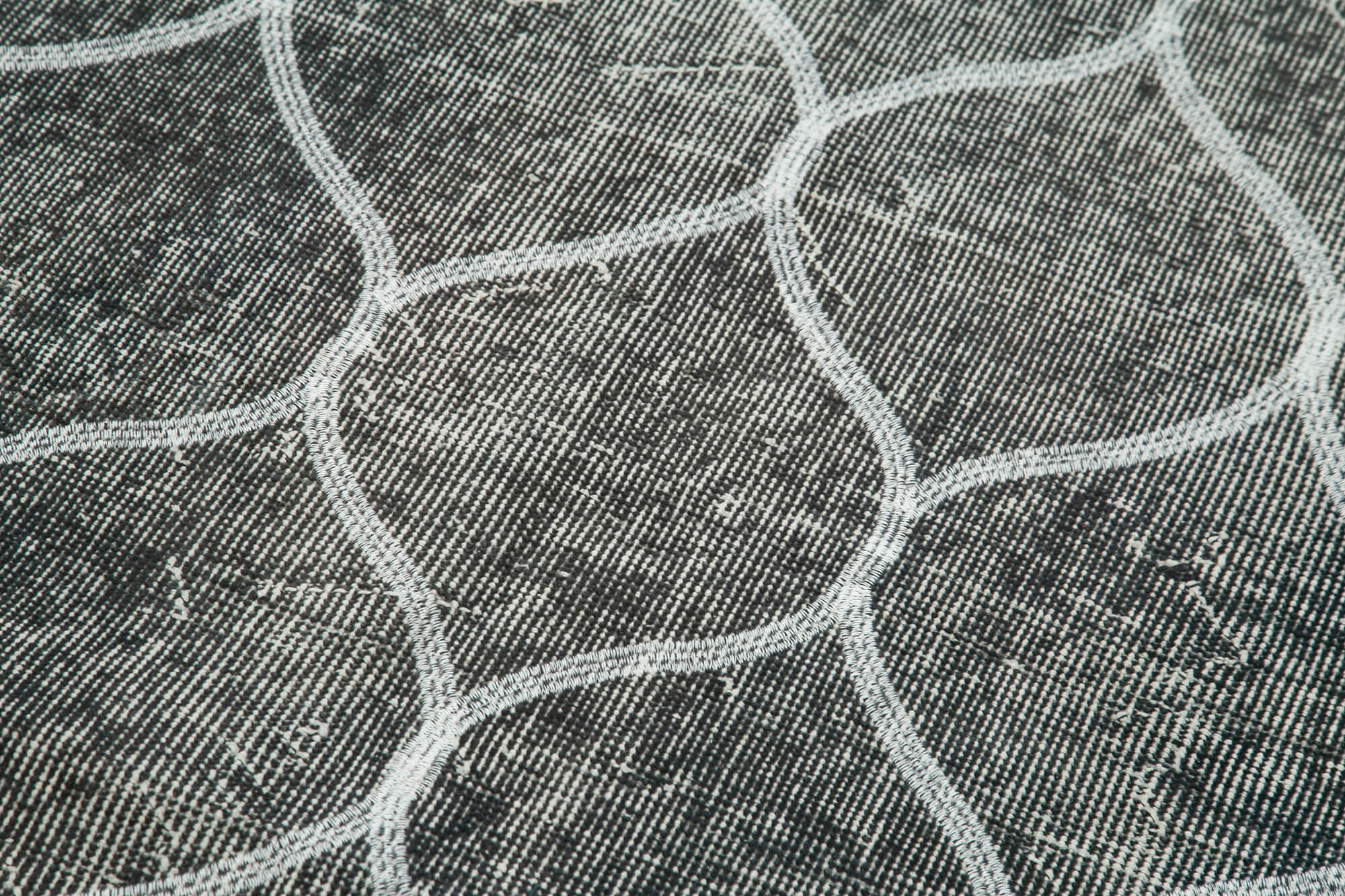 Handmade Wool Area Rug – Grey Geometric Design | Durable Cotton Wool Carpet