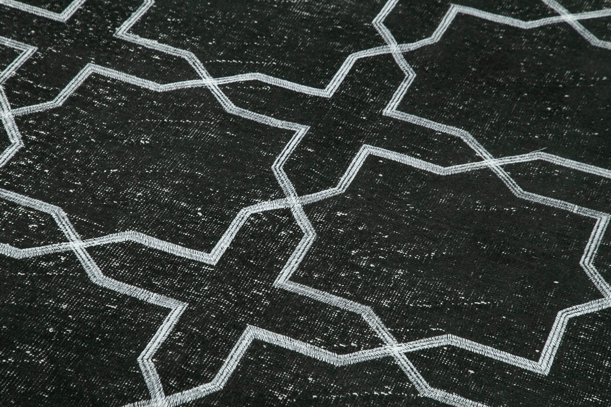 Handmade Geometric Rug – Black Wool Cotton Blend Area Rug 4'8" x 12'8"