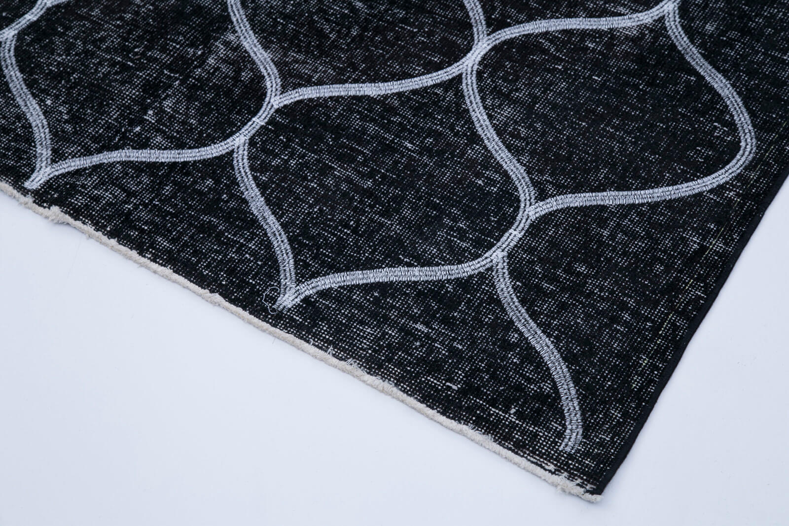 Handmade Wool Area Rug | Black Geometric Cotton Wool Rug 4'6" x 12'7"