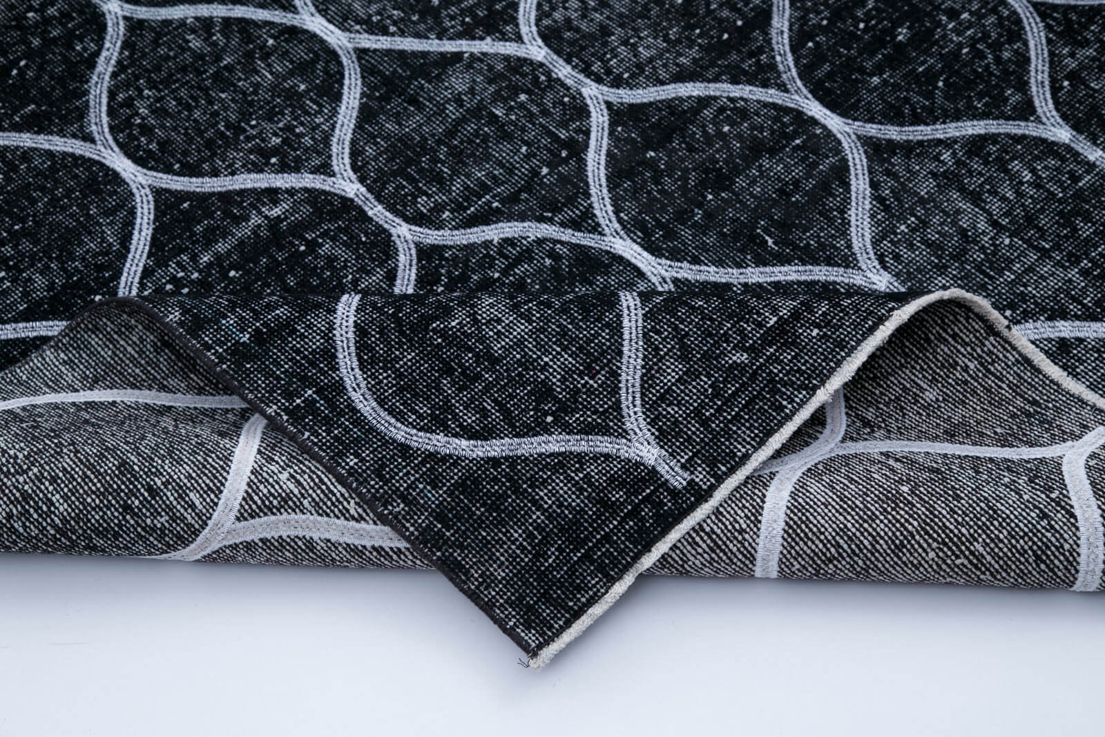 Handmade Wool Area Rug - Black Geometric Cotton Wool Blend Rug 4'10''x12'8''