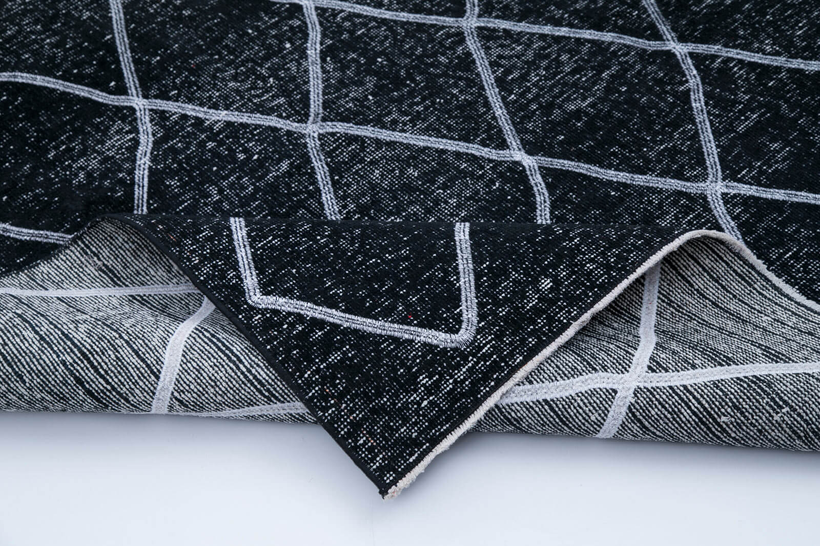 Handmade Geometric Rug – Black Area Rug Cotton Wool Carpet 4'8" x 12'10"