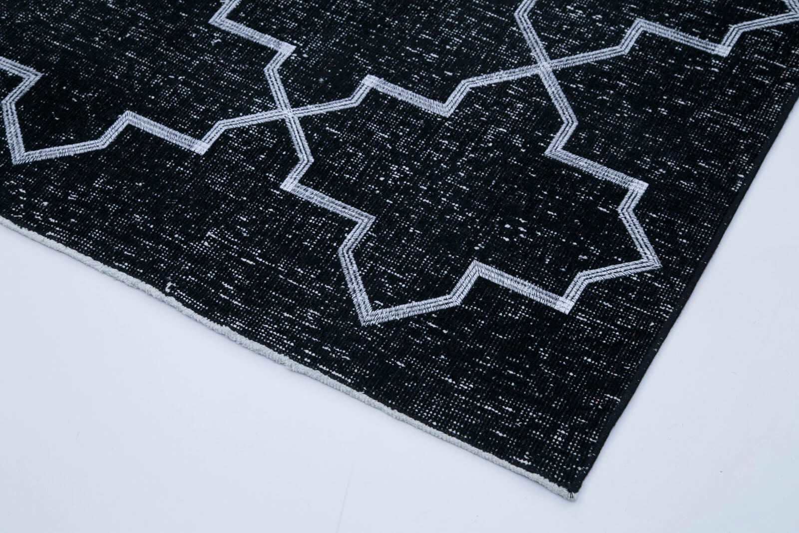 Handmade Geometric Rug - Black Area Rug Cotton Wool Carpet Flat Weave 4'8''x13'