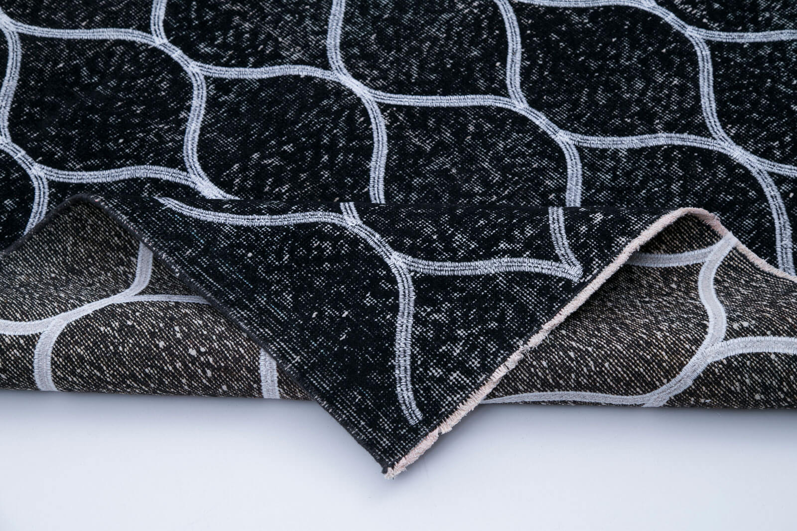 Handmade Wool Area Rug - Black Geometric Cotton Wool Blend Carpet 4'9''x12'6''