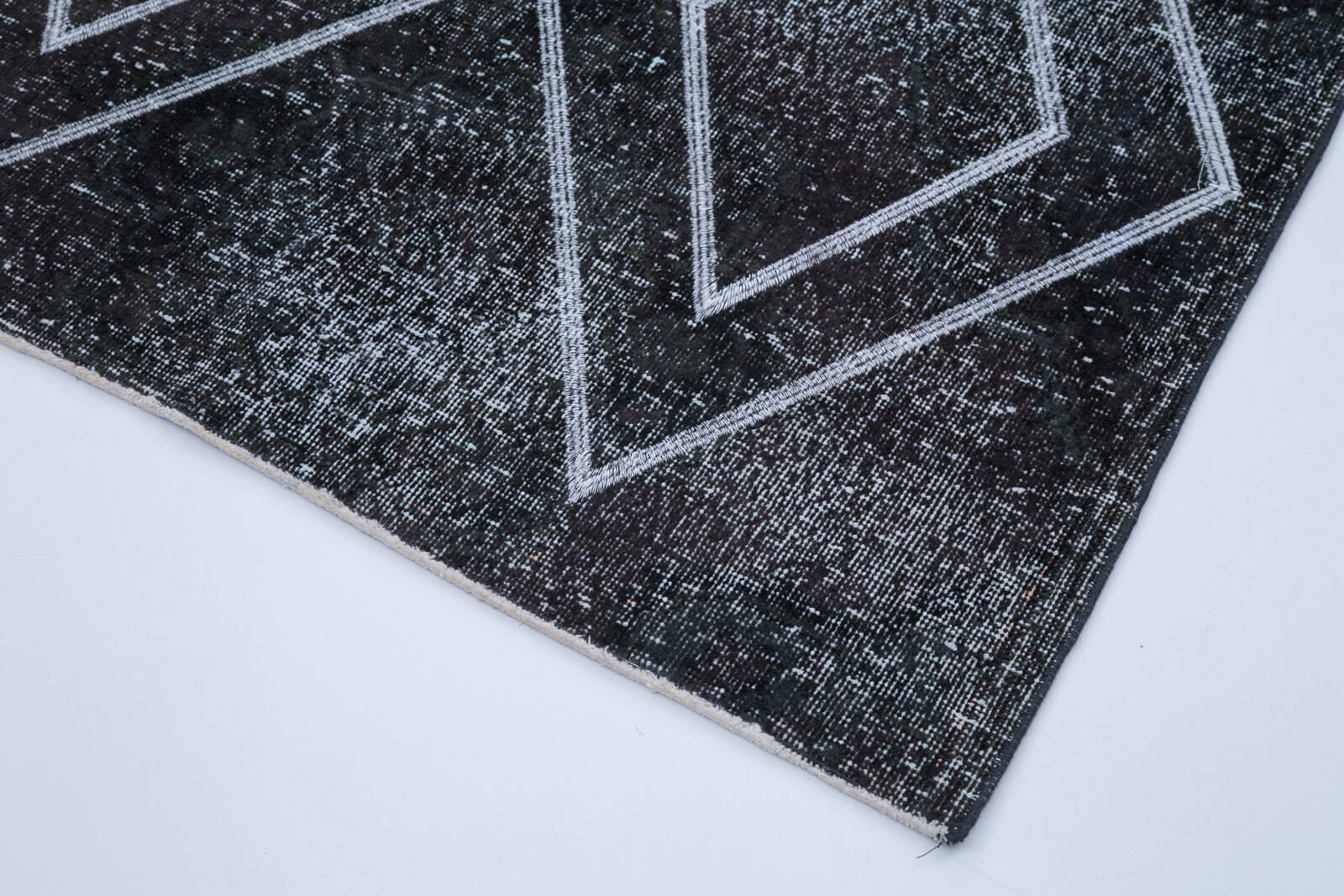 Handmade Wool Area Rug - Grey Cotton Wool Blend Geometric Carpet 3'9''x10'11''