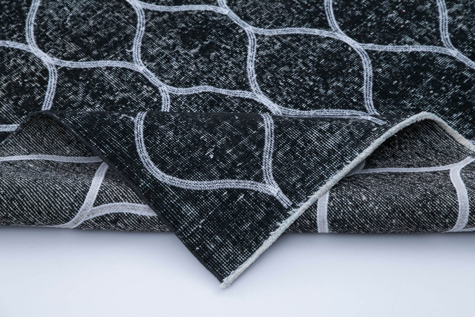 Handmade Wool Area Rug | Black Geometric Cotton Wool Carpet 4'8''x11'9''