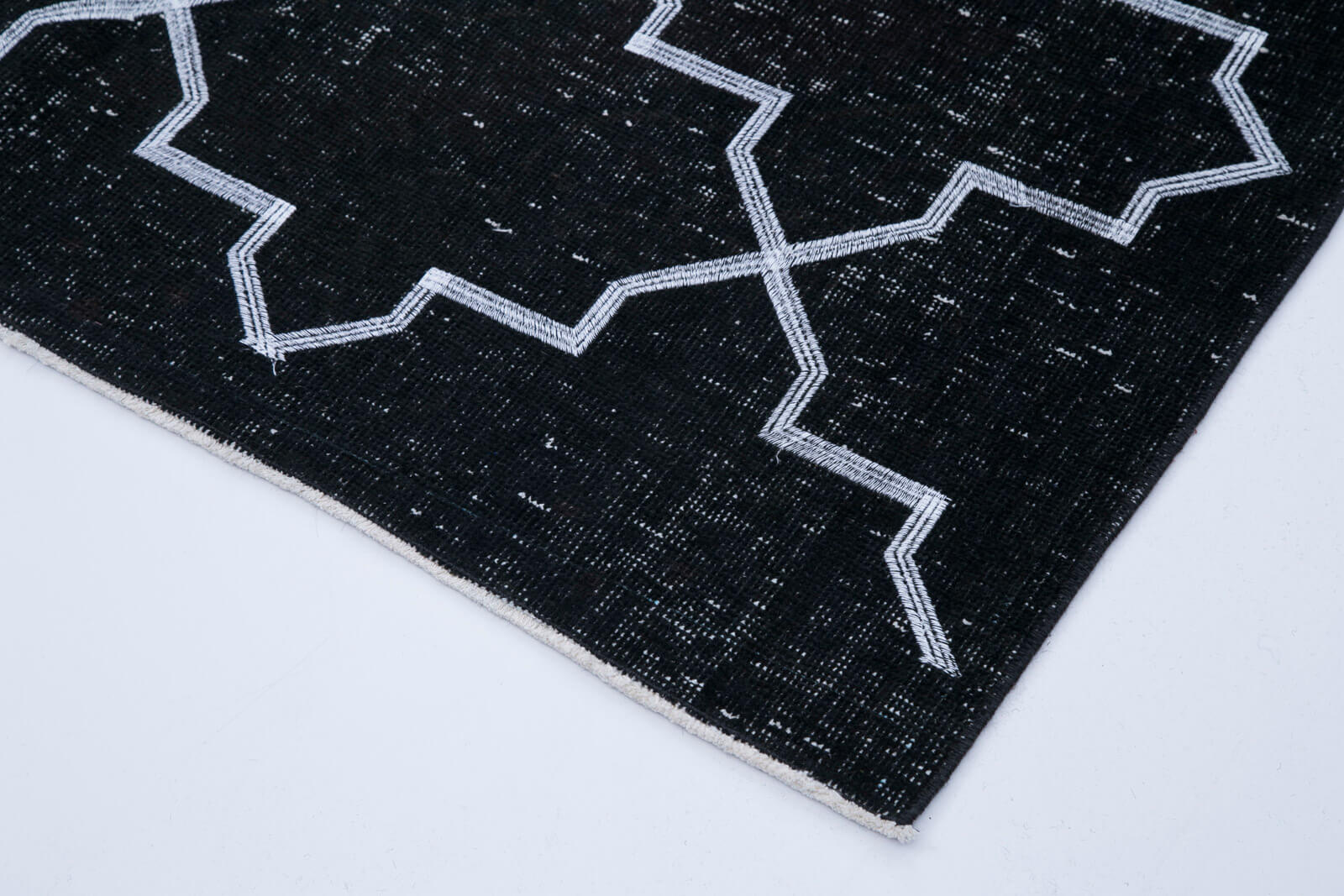 Handmade Geometric Rug – Black Cotton Wool Area Rug 4'8" x 11'6" Vintage Turkish