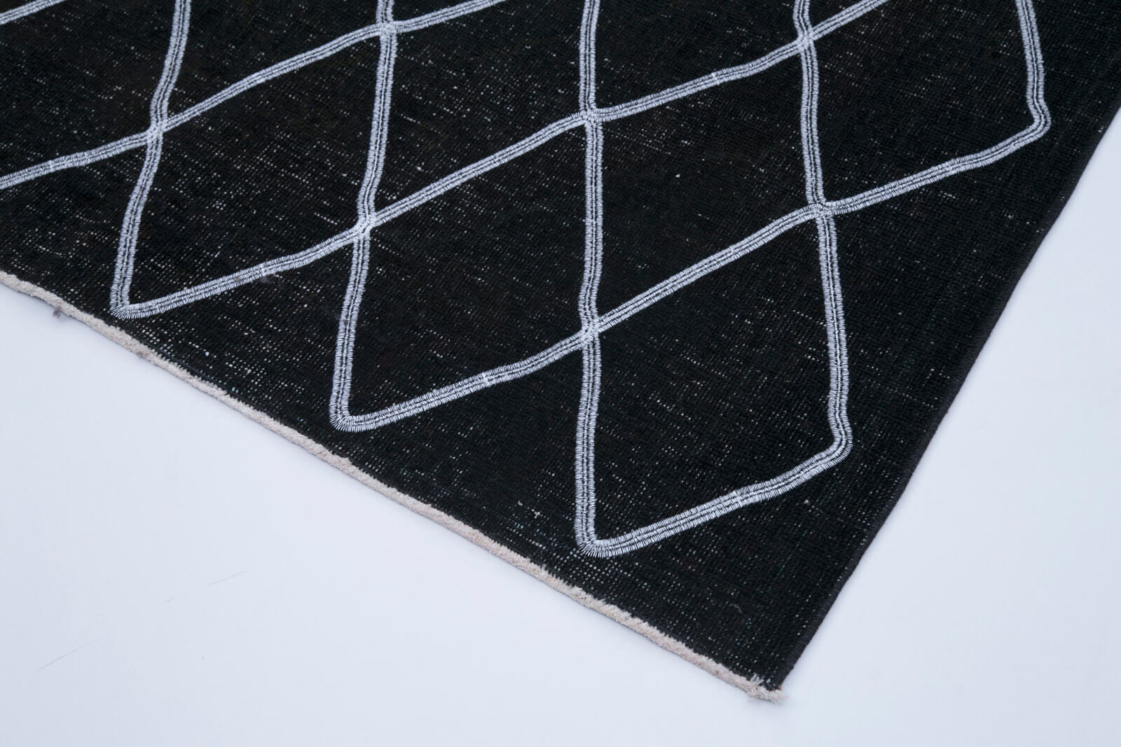 Handmade Area Rug – Black Geometric Carpet Cotton Wool Rug 4'10''x12'6''