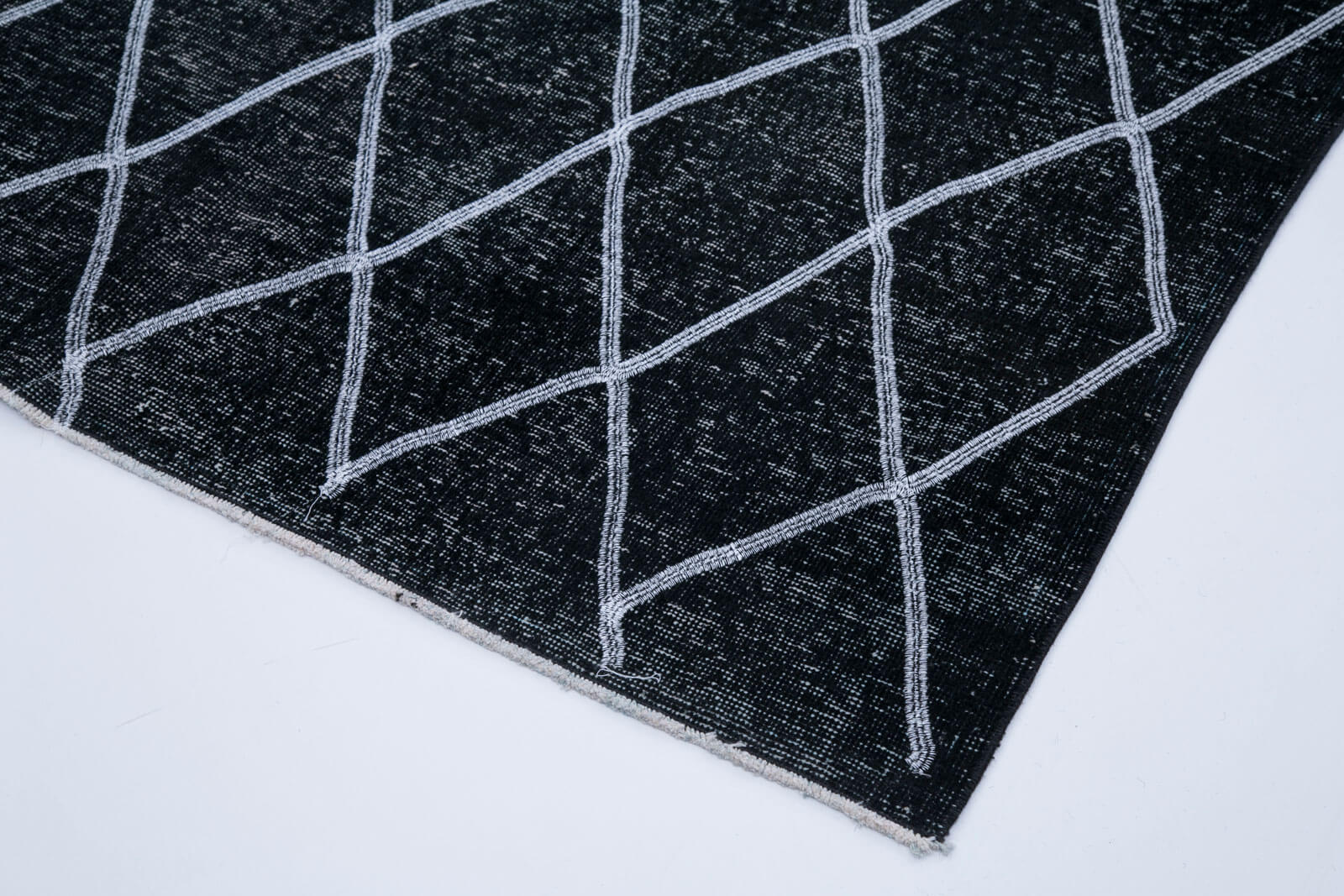 Handmade Geometric Rug – Black Geometric Carpet Cotton Wool Area Rug 4'9''x12'9''