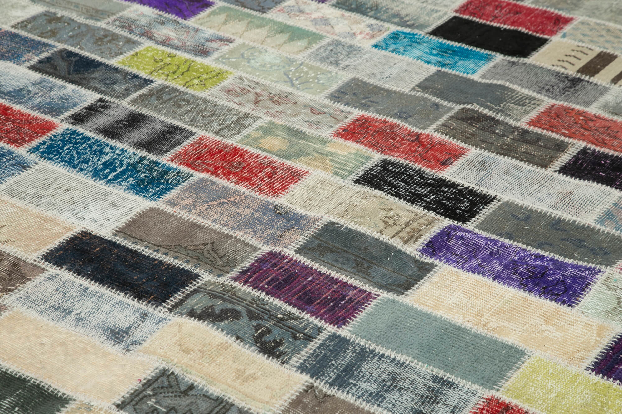 Handmade Area Rug | Pink Patchwork Rug 10'x13'6" - Vintage Wool Carpet by Agacan