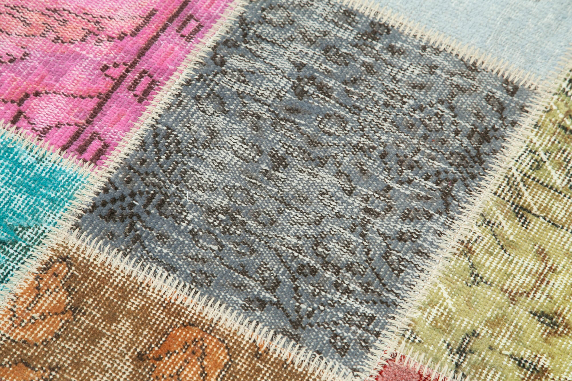 Handmade Patchwork Rug - Kirk Yama 3'1''x5'4'' Cotton Wool Vintage Area Rug