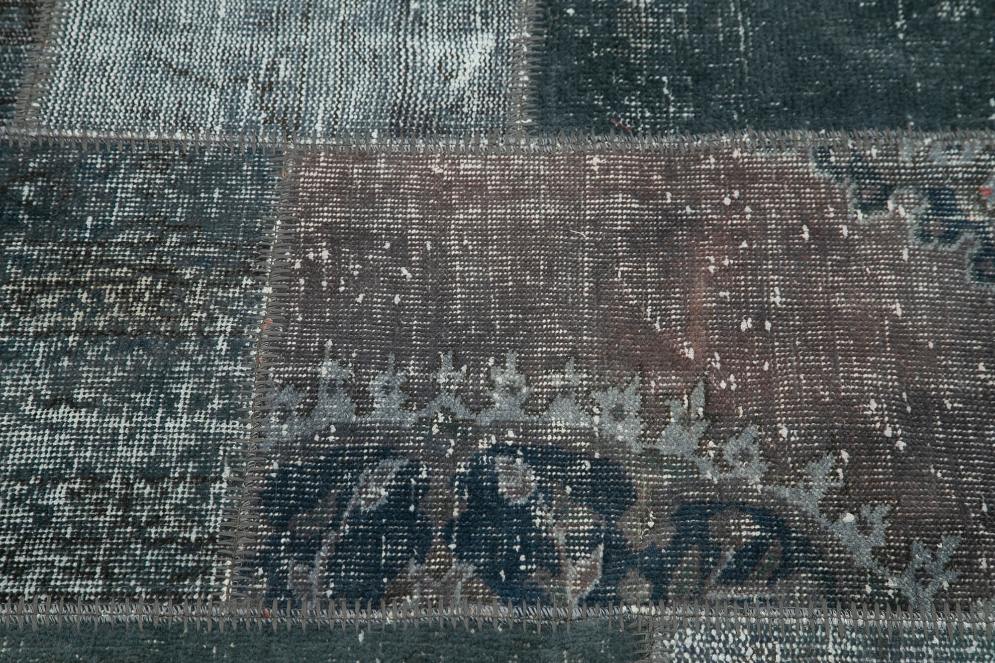 Handmade Area Rug - Grey Patchwork Cotton Wool Vintage Carpet 5'1'' x 5'1''