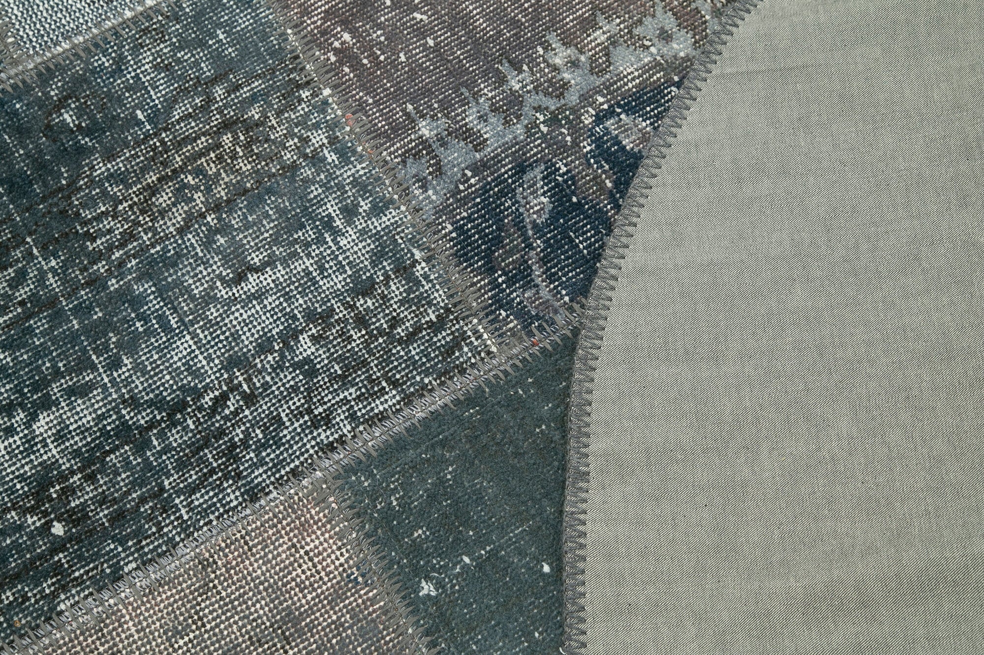 Handmade Area Rug - Grey Patchwork Cotton Wool Vintage Carpet 5'1'' x 5'1''