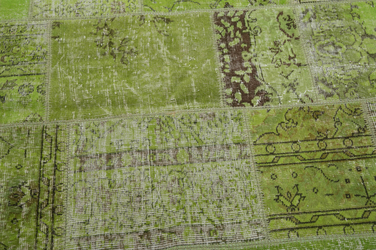 Handmade Area Rug - Green Patchwork Cotton Wool Vintage Turkish Carpet 4'11'' x 4'11''