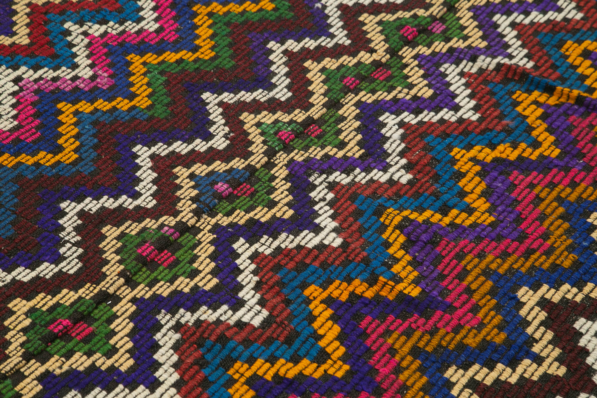 Handmade Wool Area Rug Featuring Geometric Kilim Design | Natural Goat Hair Wool Rug 6x9