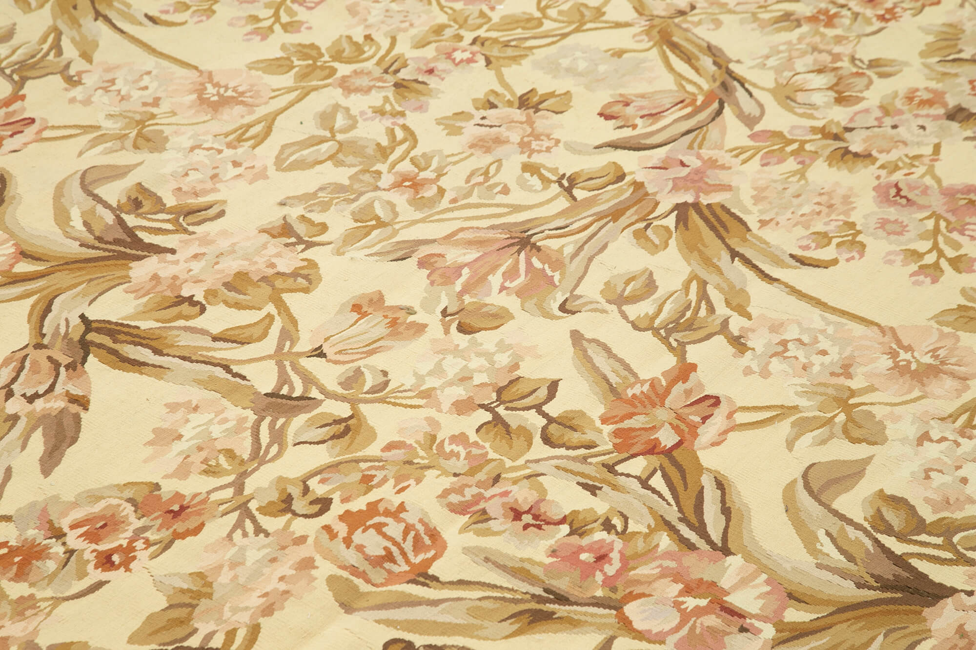 Handmade Wool Area Rug – Vintage Floral Beige Carpet | Durable Cotton Blend, Soft Wool Texture
