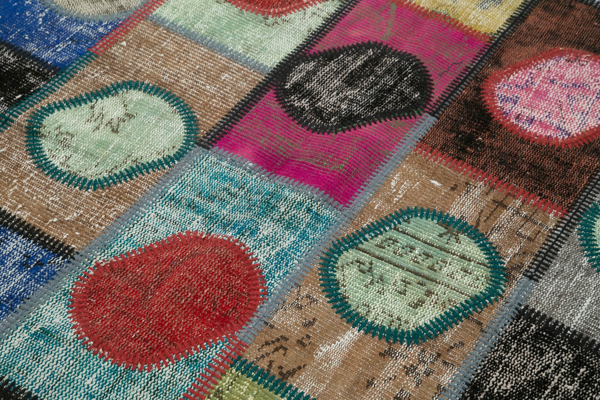 Handmade Patchwork Rug - Kirk Yama Grey Cotton Wool Area Rug 4'7" x 6'7"